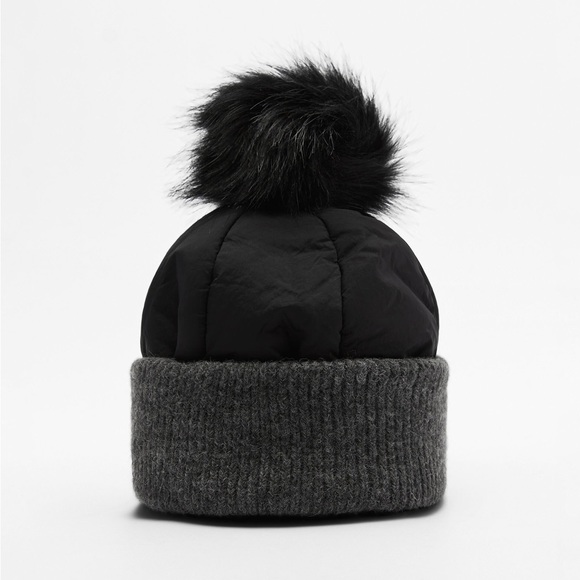 NWT. Zara Black/Grey Quilted Beanie. Size S-M. Ref. - Picture 4 of 12